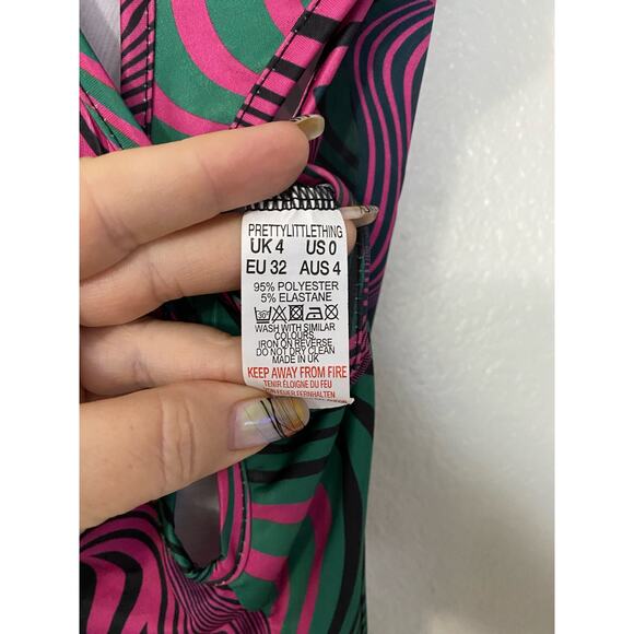 NWT Pretty little things pink print slinky cross front bodysuit size 0 - Picture 9 of 9